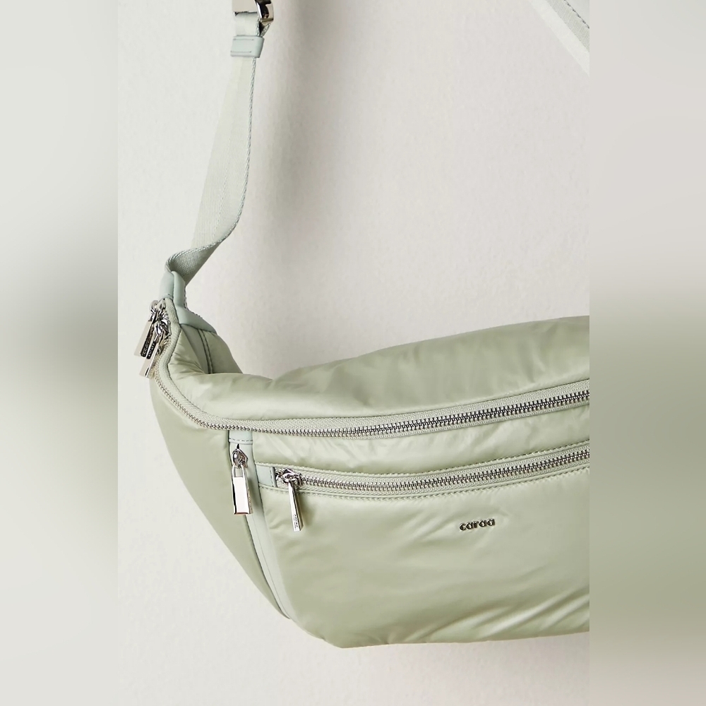 Caraa Large Sling NWT